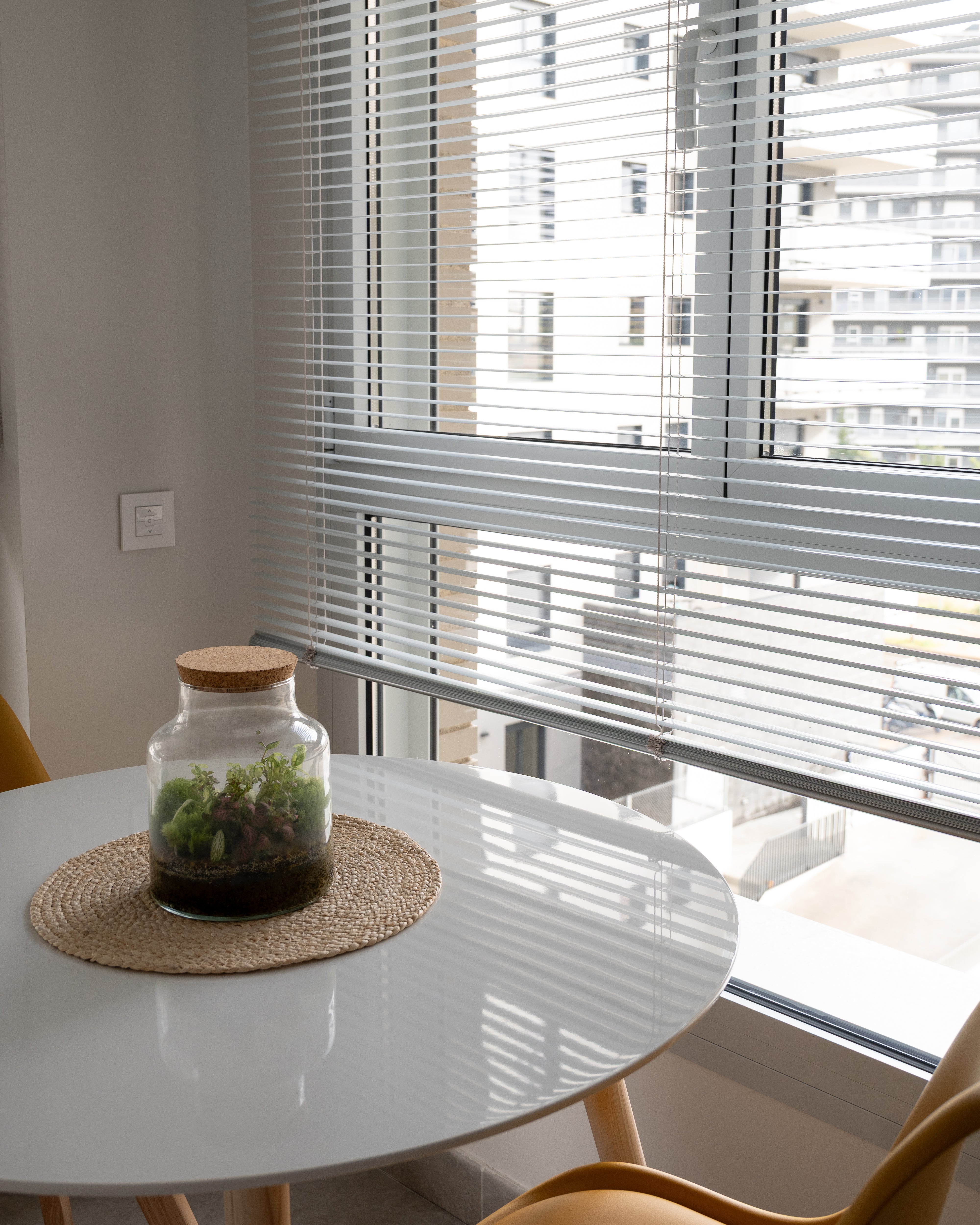 Instalación de veneciana de aluminio, cortinas y estor screen en Viladecans